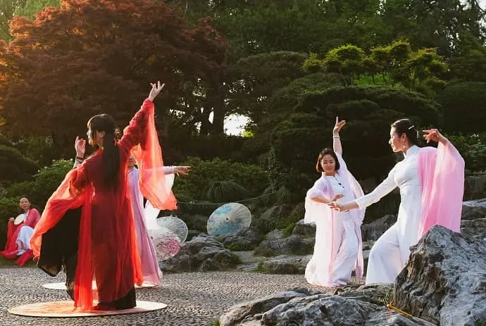 Chine_Circuit-danseuses-Prometour Chine_Circuit-danseuses-Prometour