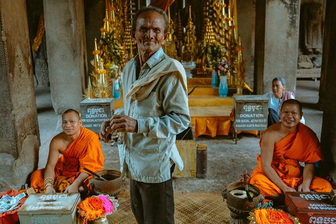 cambodge moines temple prometour
